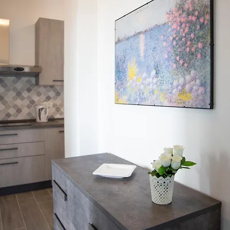 شقة Gray Pearl - Modern In The City Center *